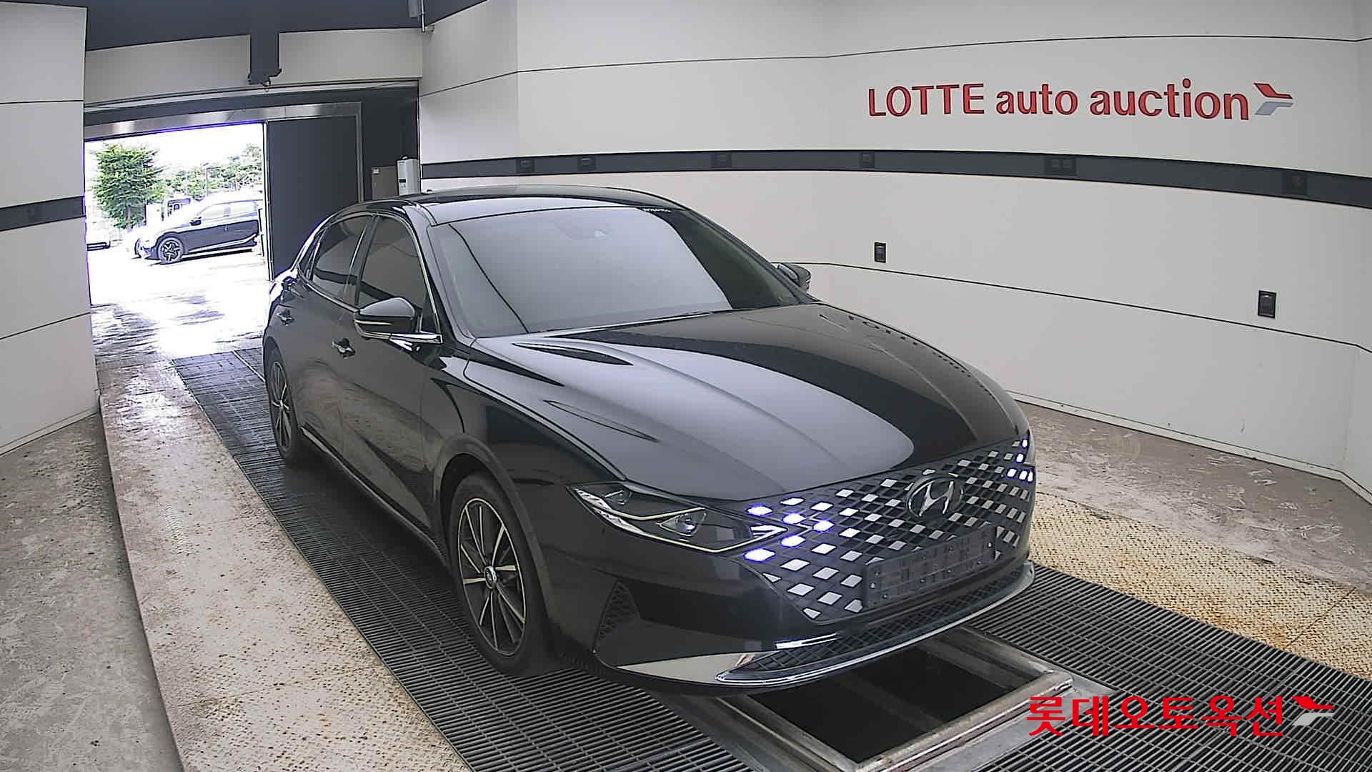 2022 - hyundai grandeur