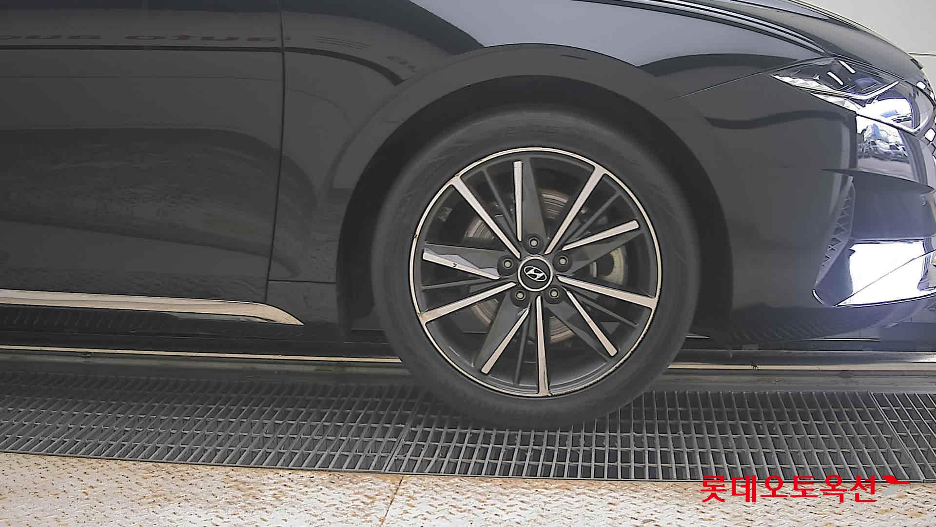 2022 - hyundai grandeur