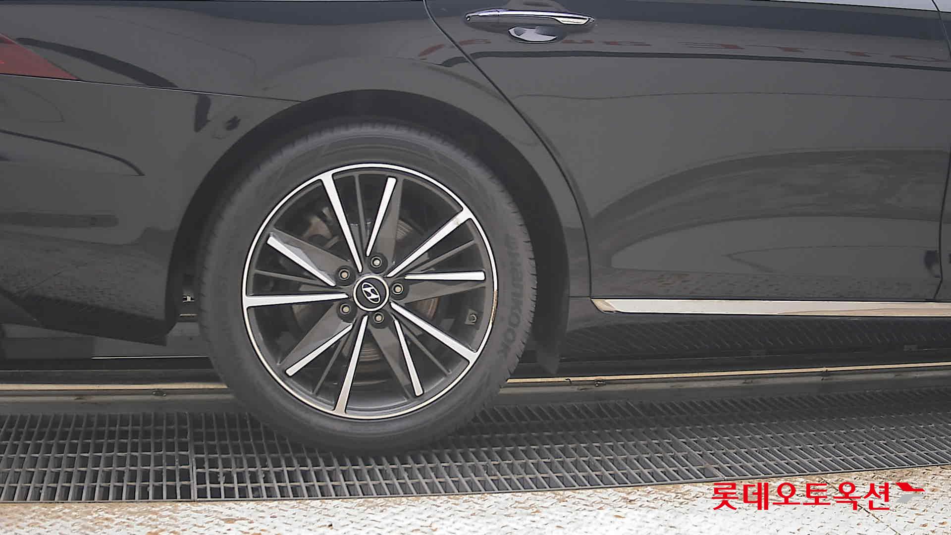 2022 - hyundai grandeur