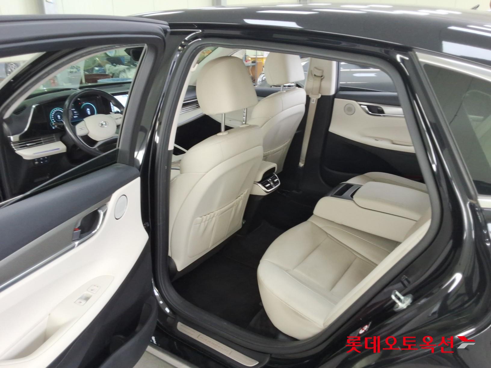 2022 - hyundai grandeur