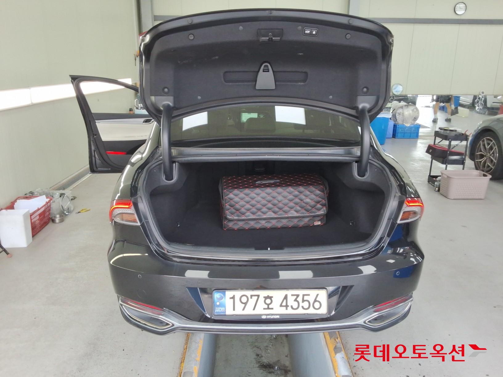 2022 - hyundai grandeur