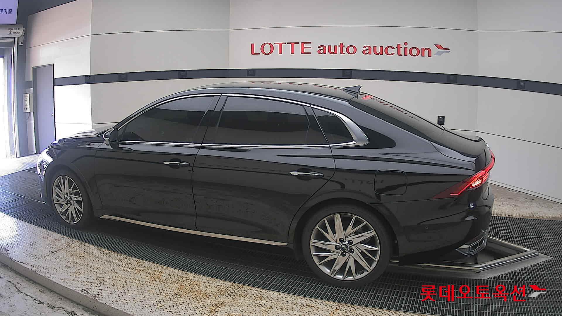 2022 - hyundai grandeur