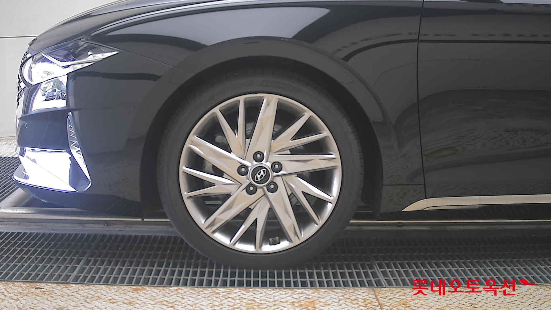 2022 - hyundai grandeur