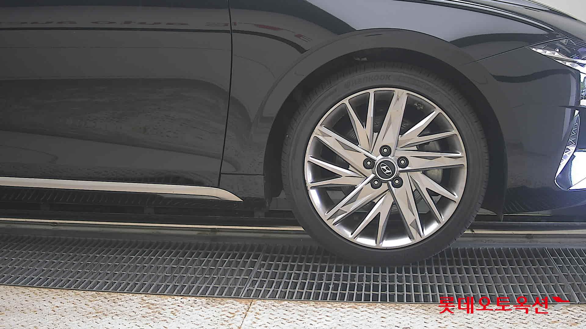 2022 - hyundai grandeur
