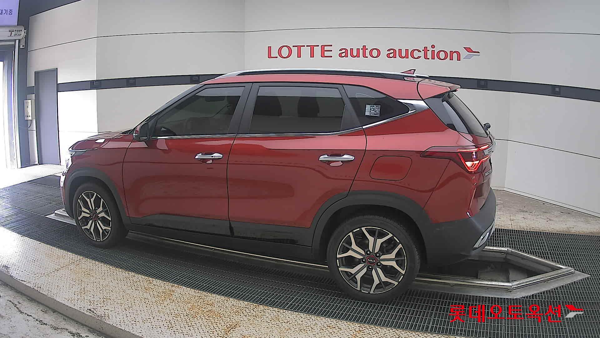 2023 - kia seltos