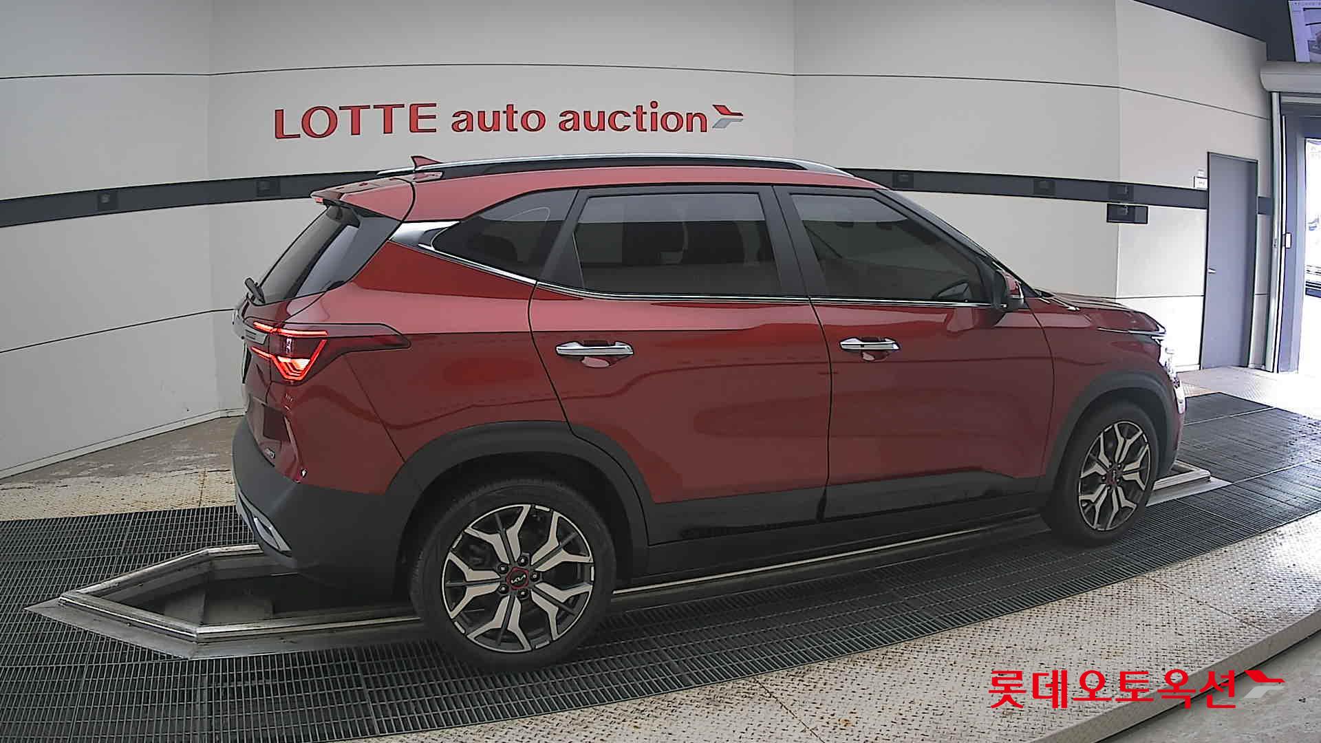 2023 - kia seltos