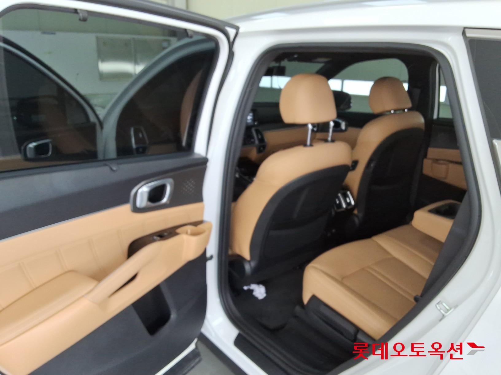 2023 - kia sorento