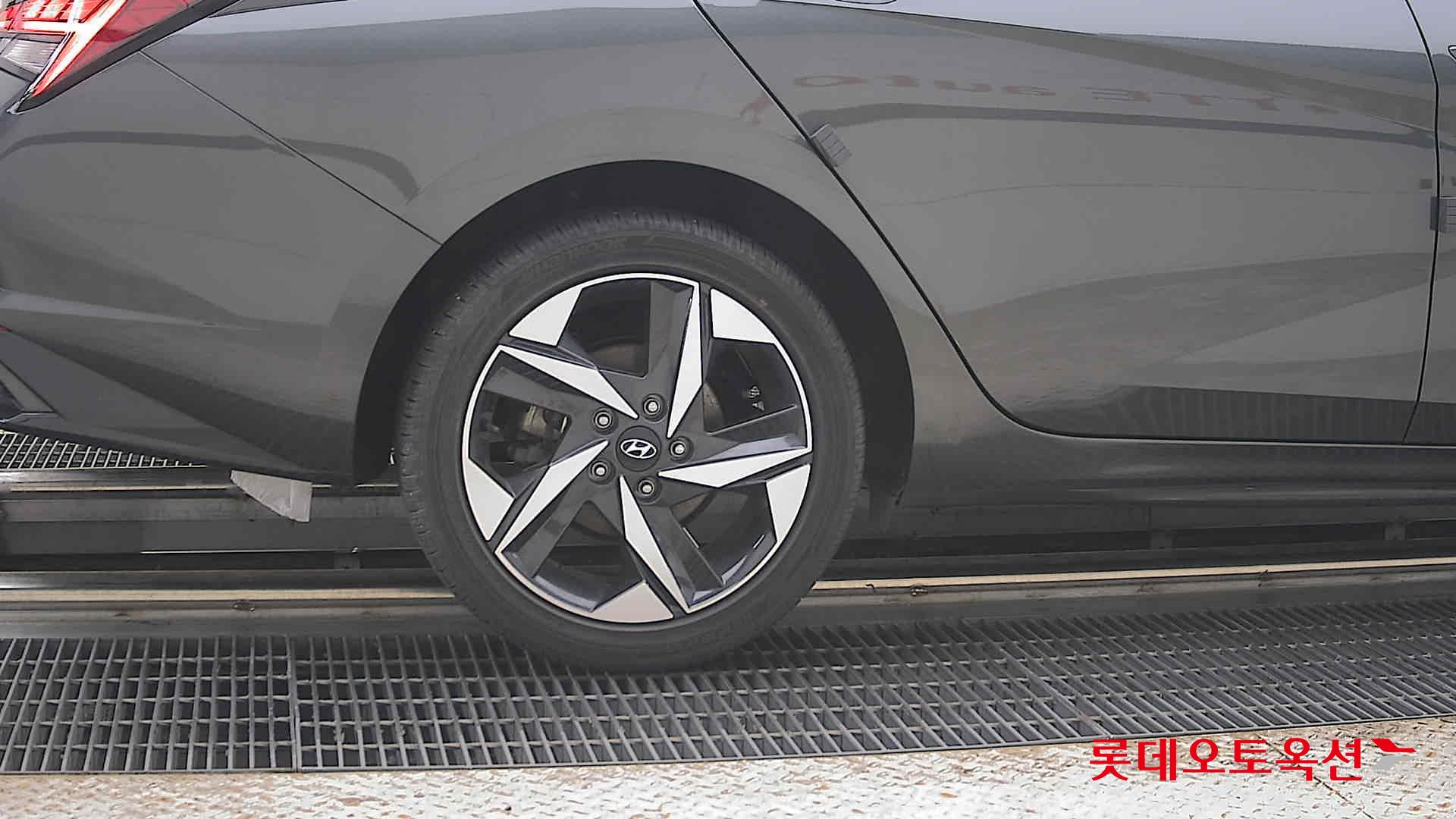 2023 - hyundai avante