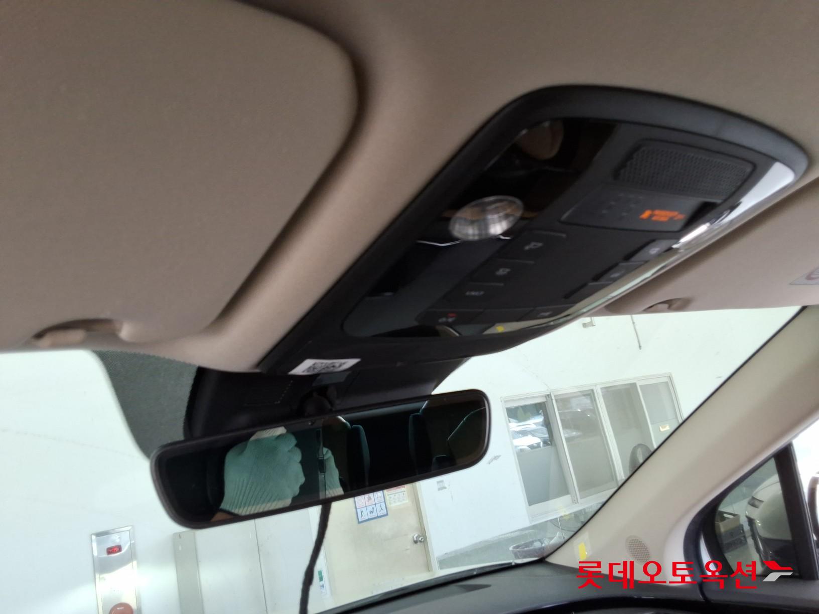2021 - kia carnival