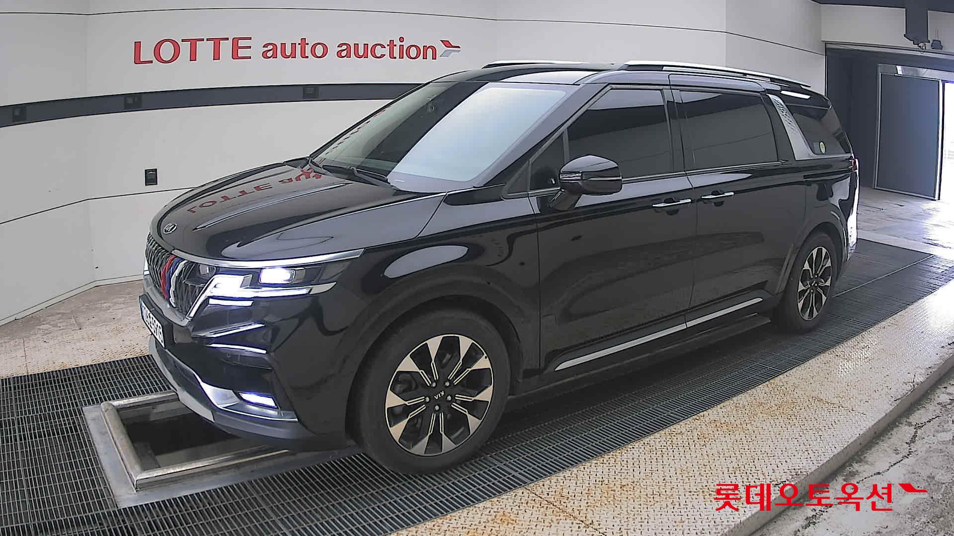 2021 - kia carnival