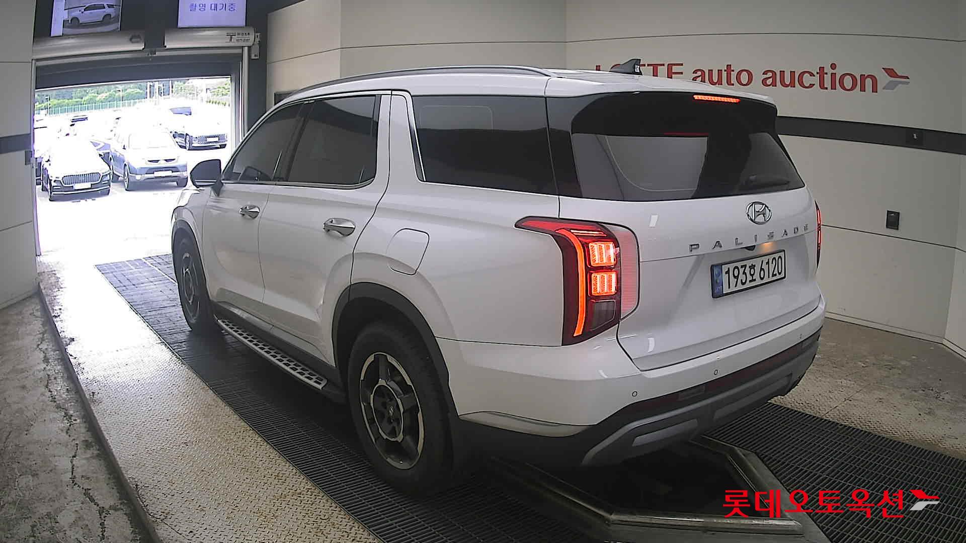 هيونداي باليسيد 2023 AT