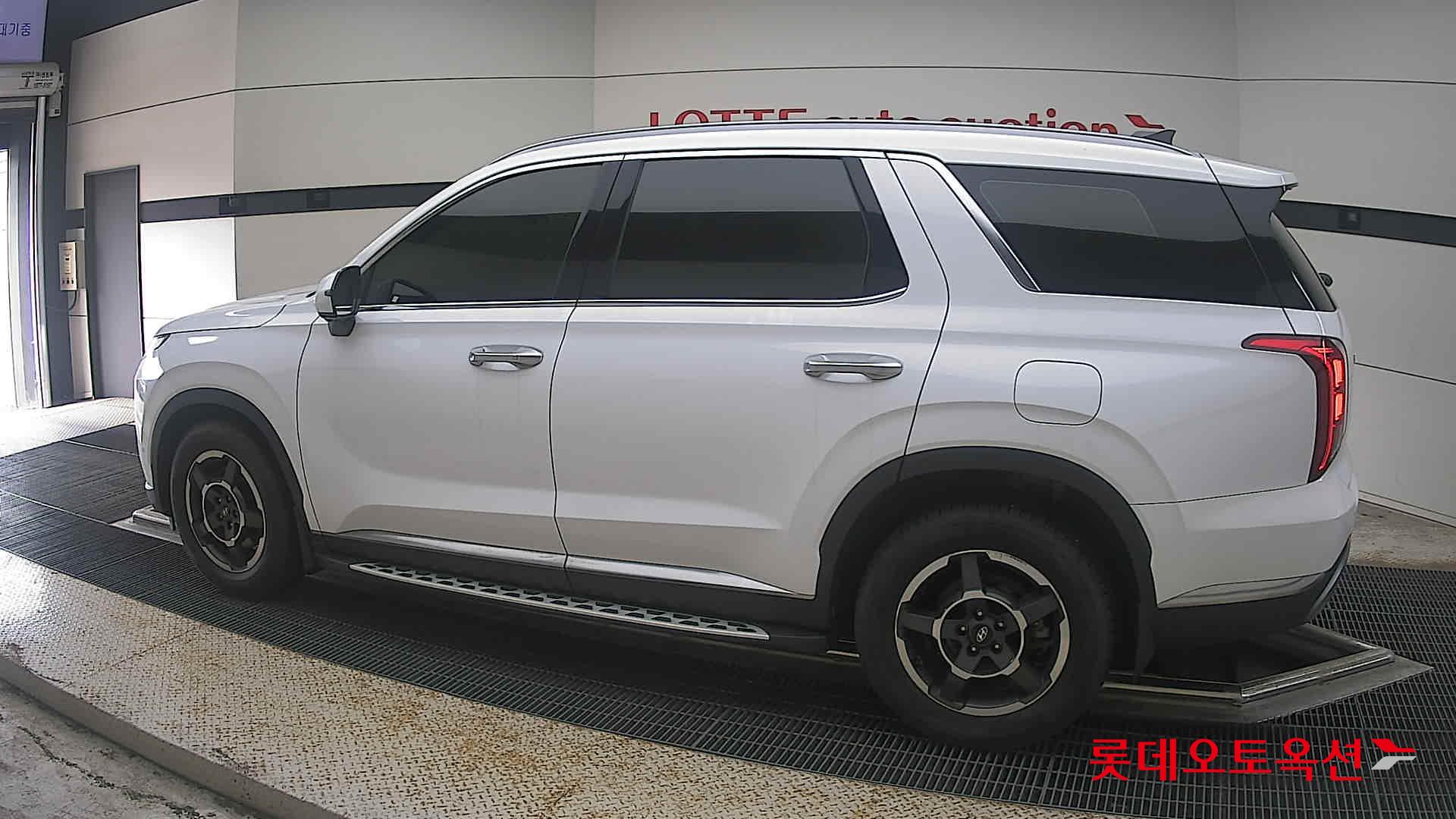 هيونداي باليسيد 2023 AT