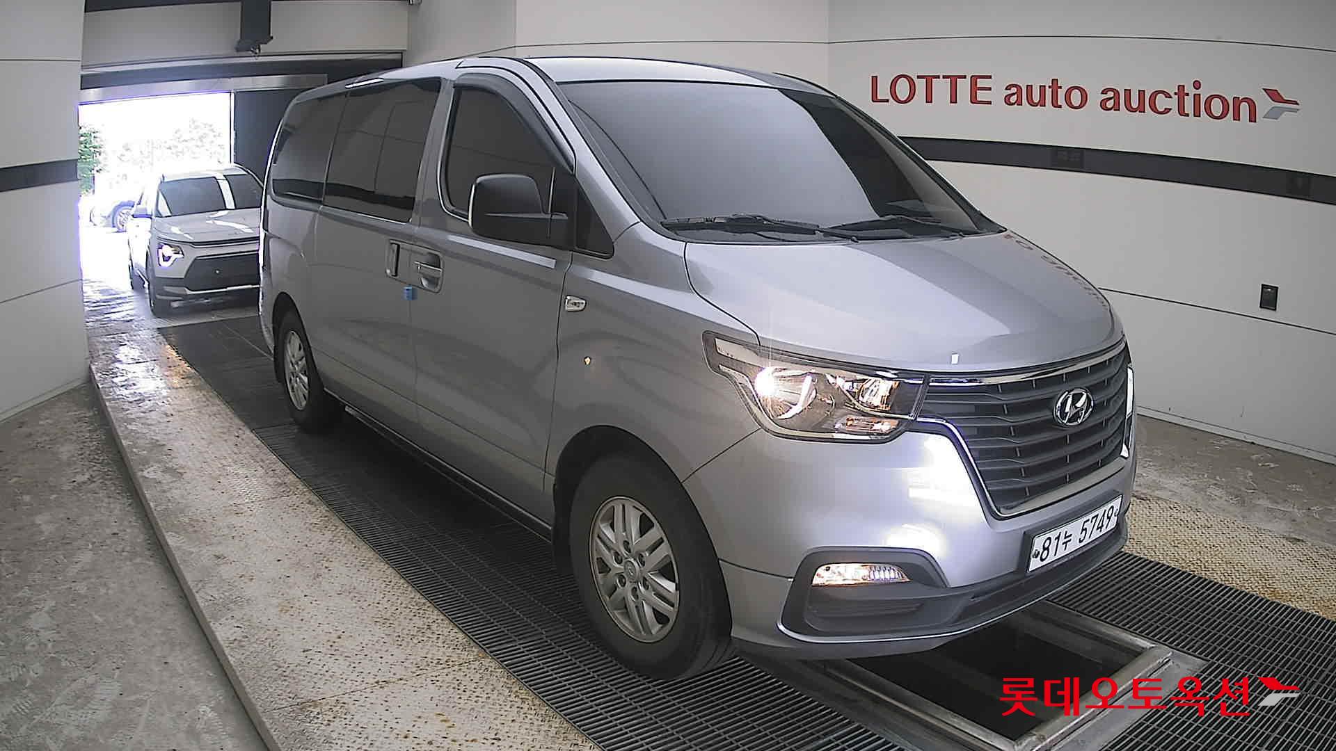 2021 - hyundai grand starex