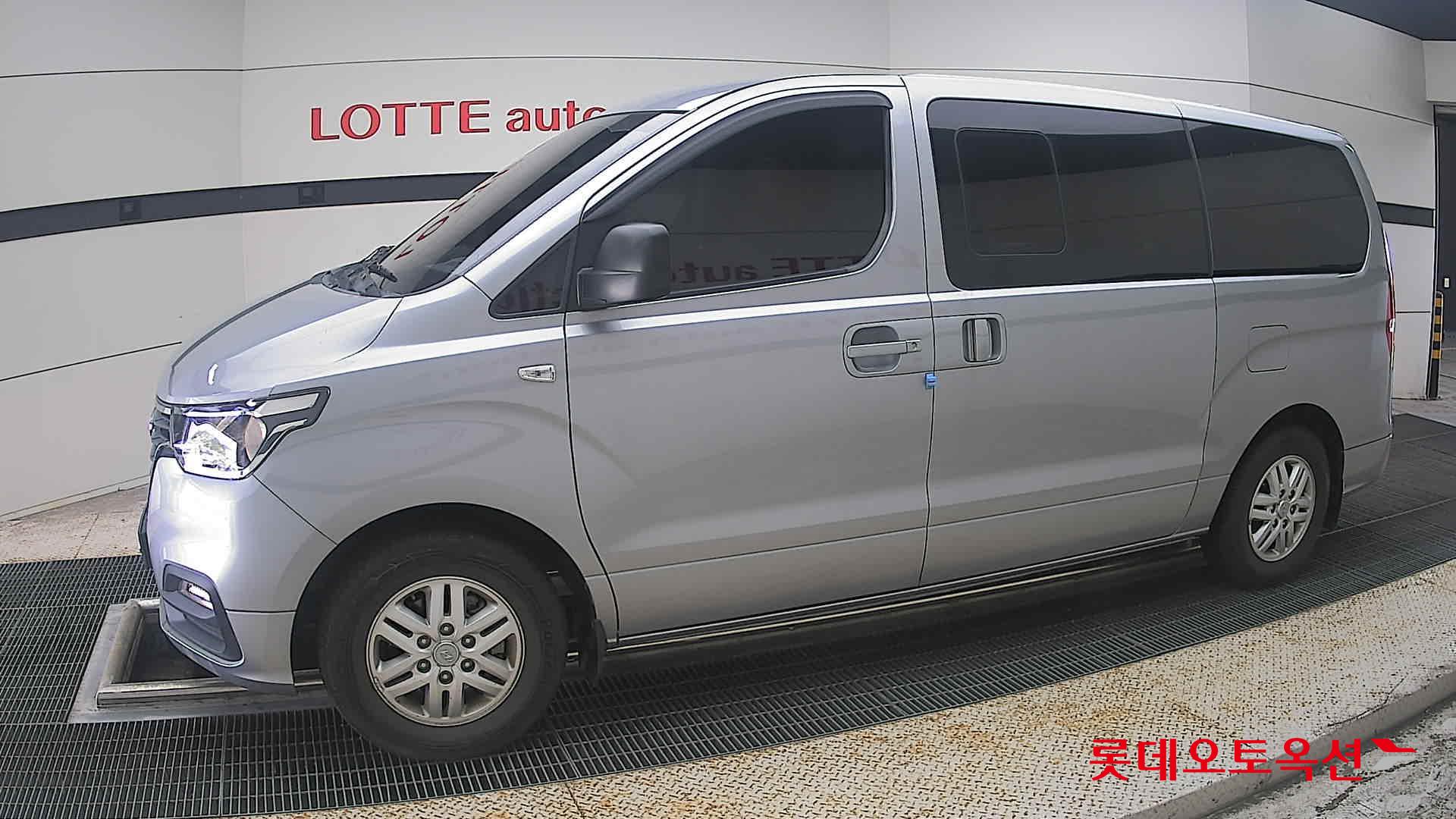 2021 - hyundai grand starex