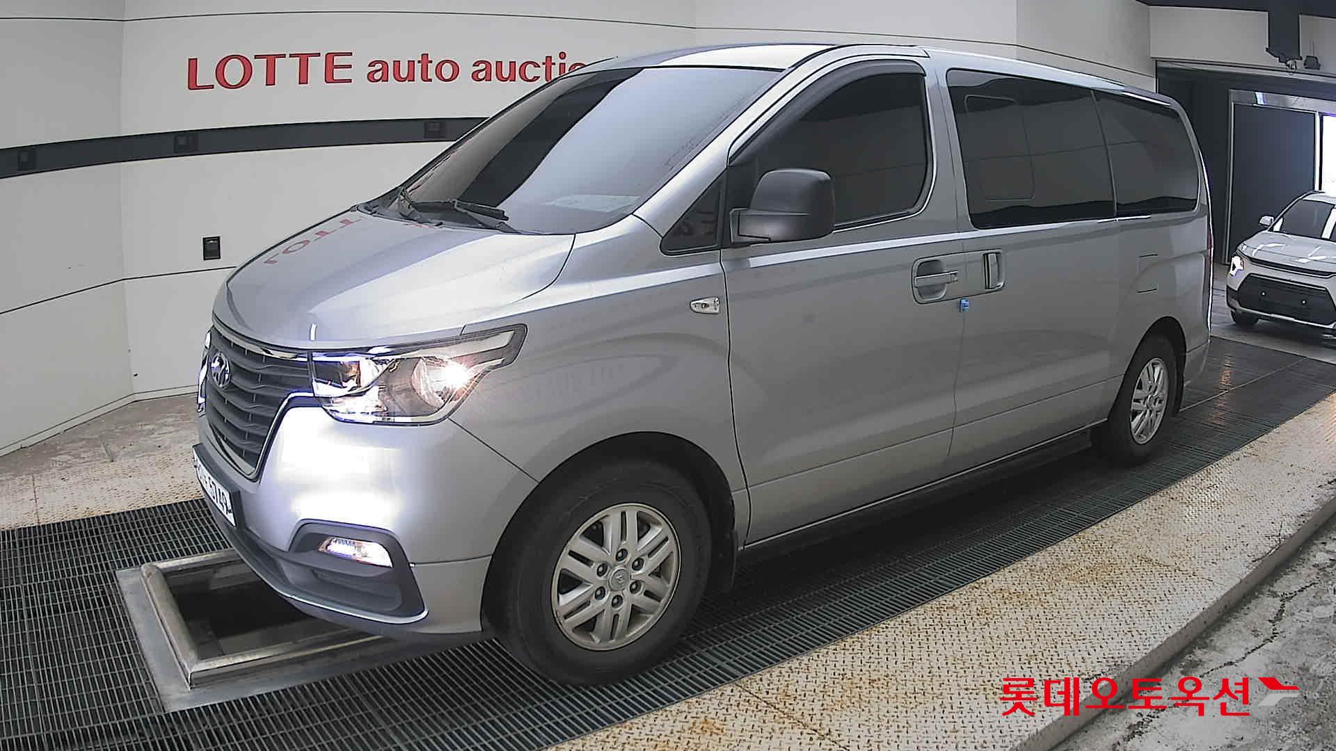 2021 - hyundai grand starex