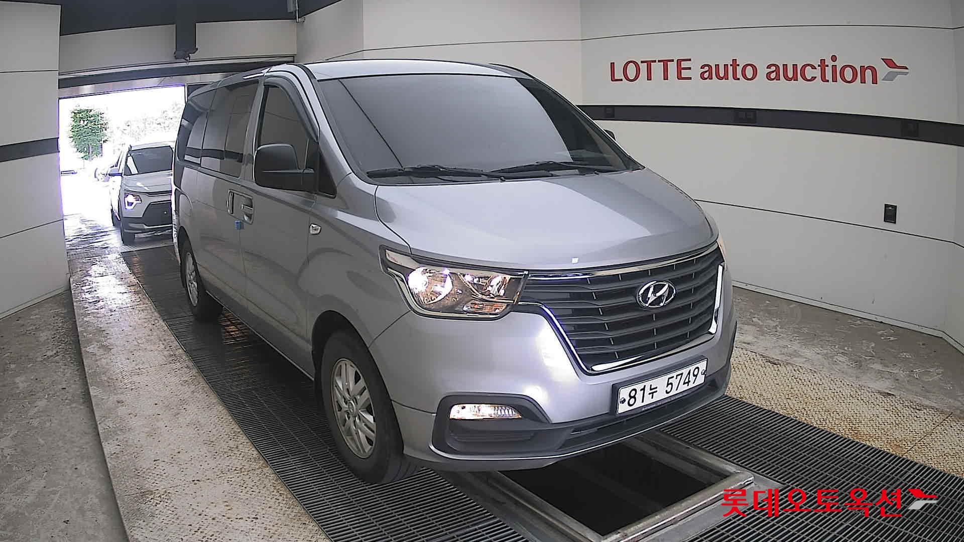 2021 - hyundai grand starex
