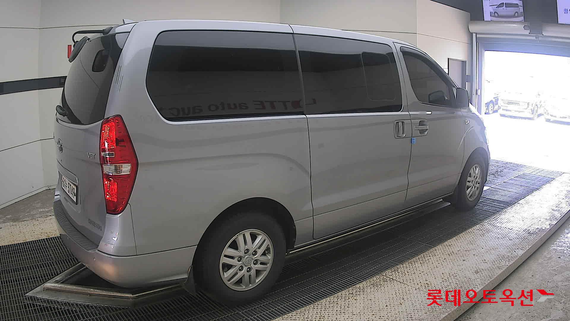 2021 - hyundai grand starex