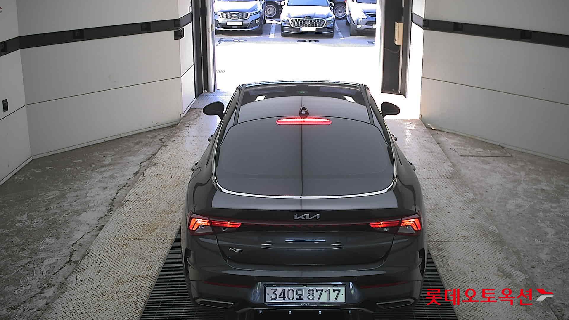 2022 - kia k5