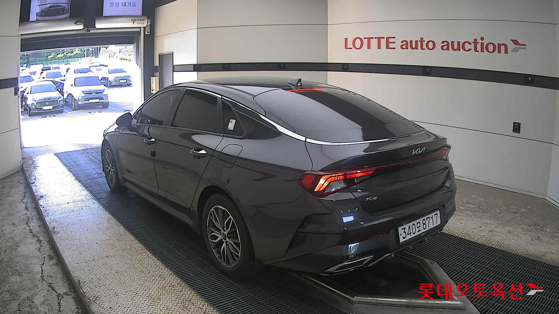 2022 - kia k5