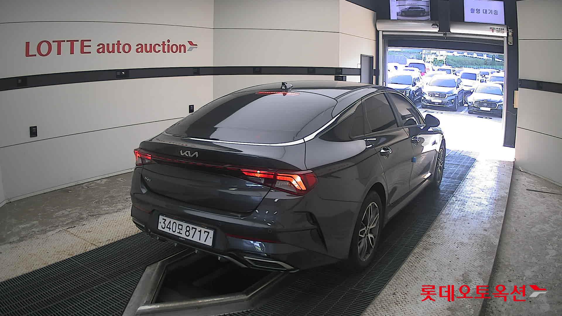 2022 - kia k5