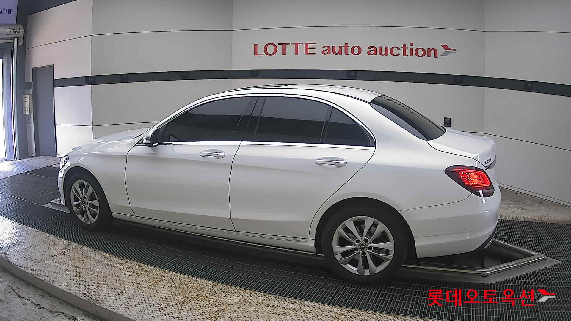 2020 - mercedes-benz c200