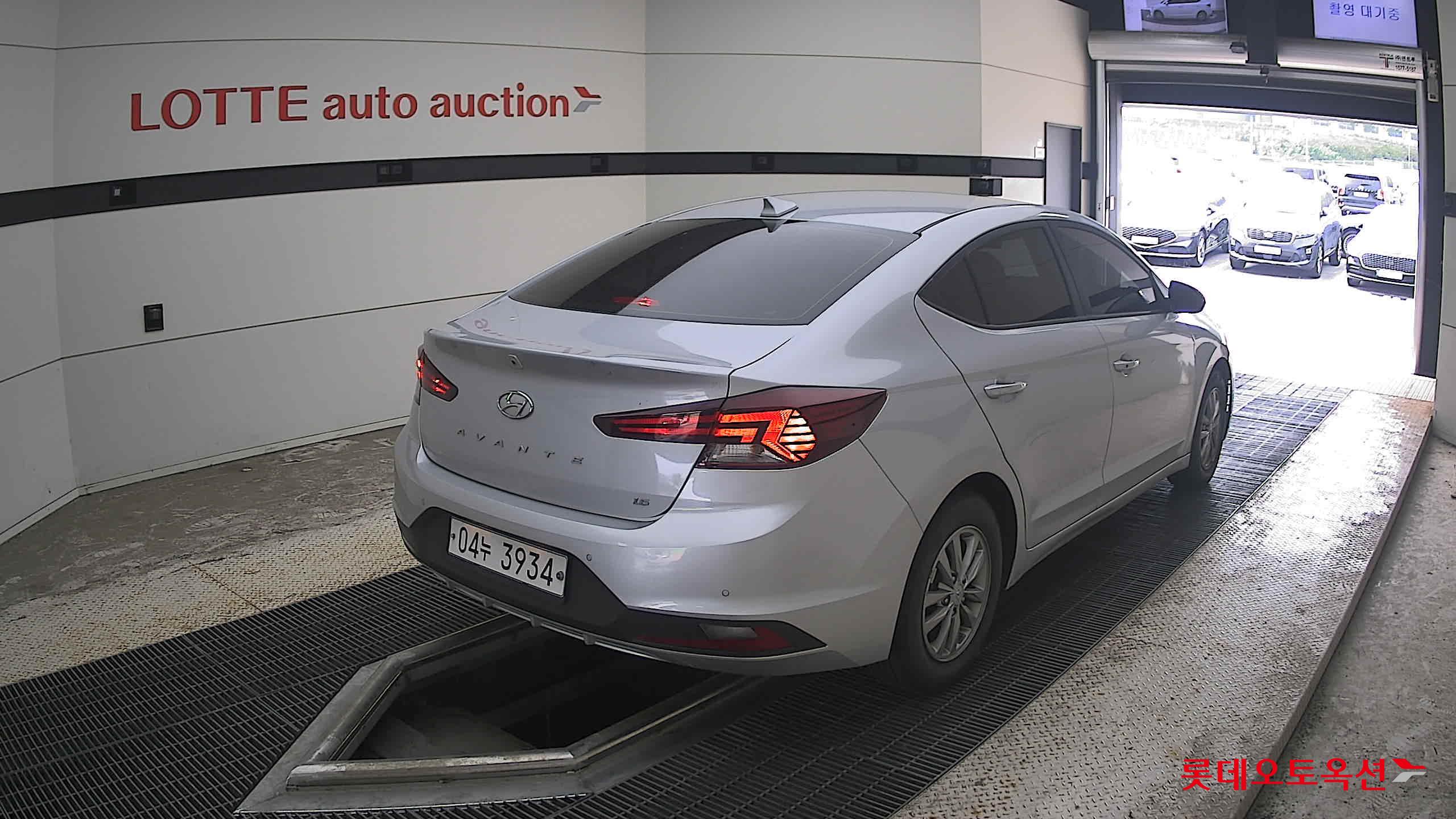 2019 - hyundai avante