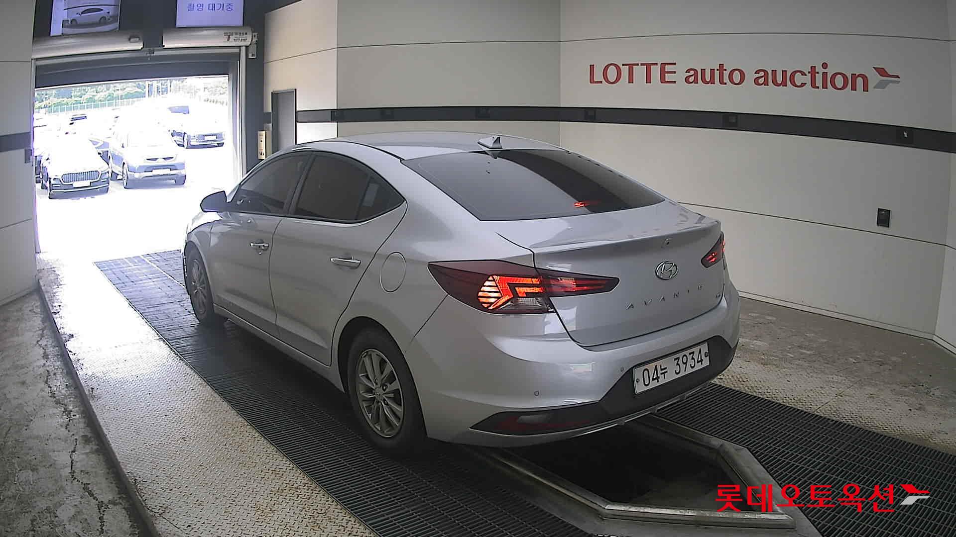 2019 - hyundai avante