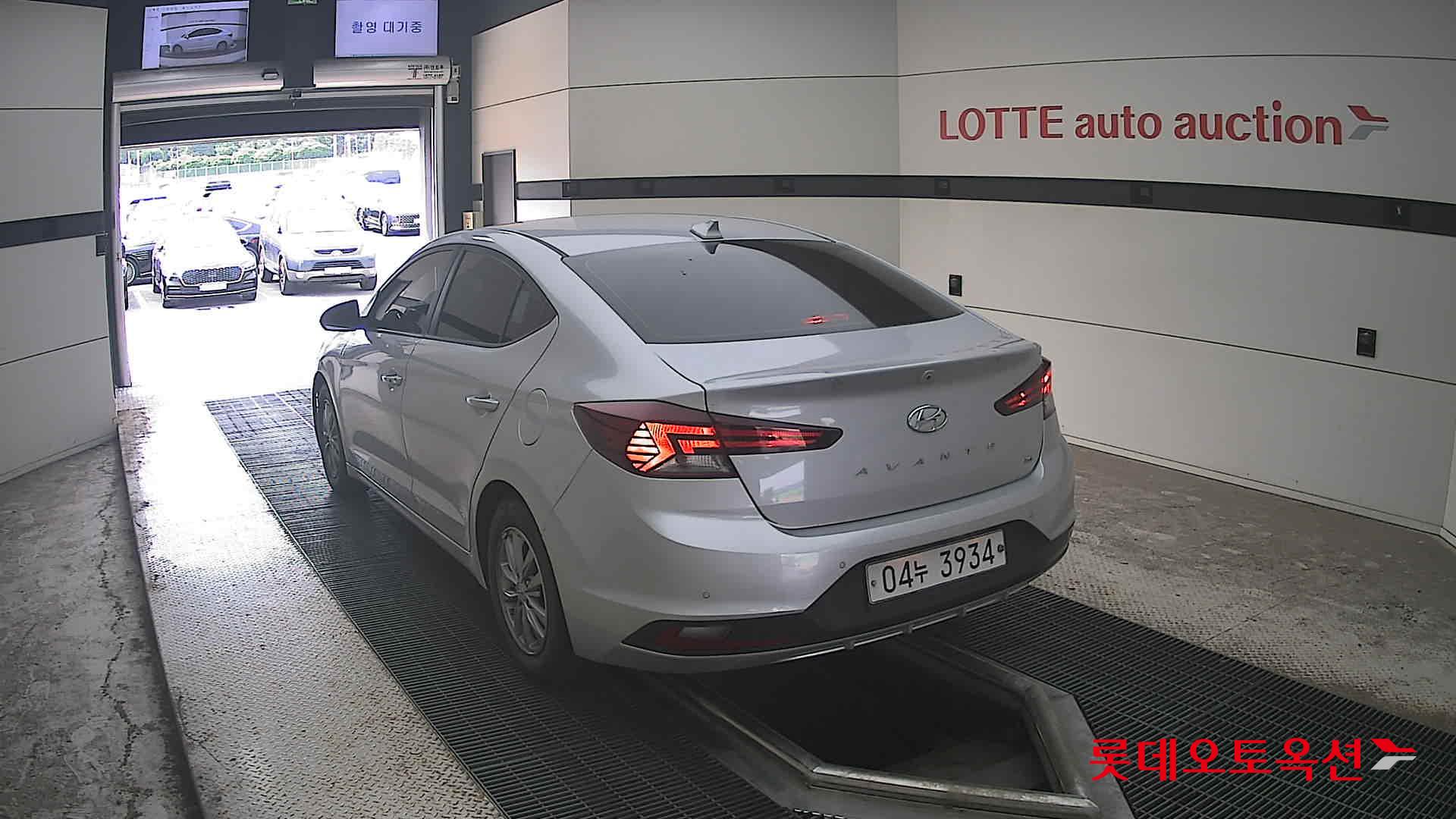 2019 - hyundai avante