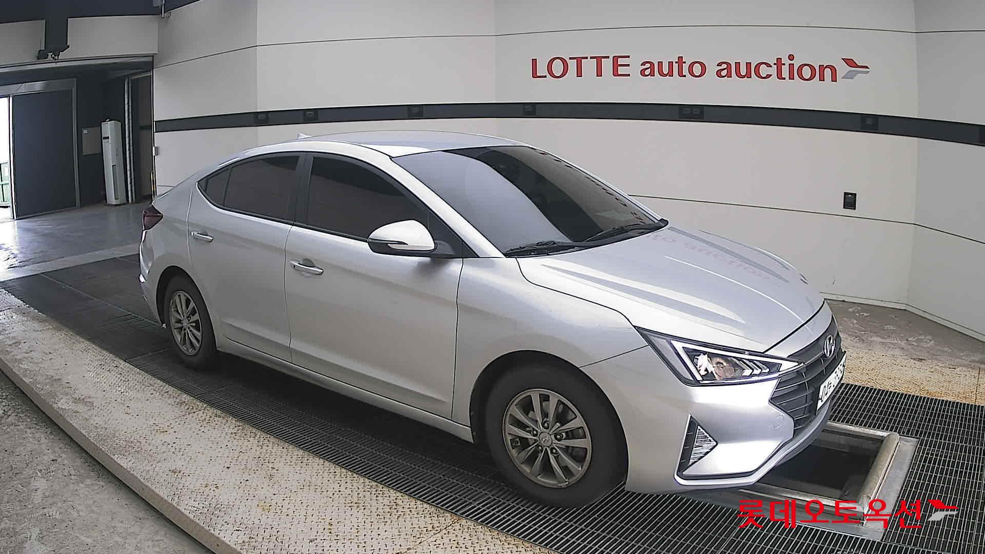 2019 - hyundai avante