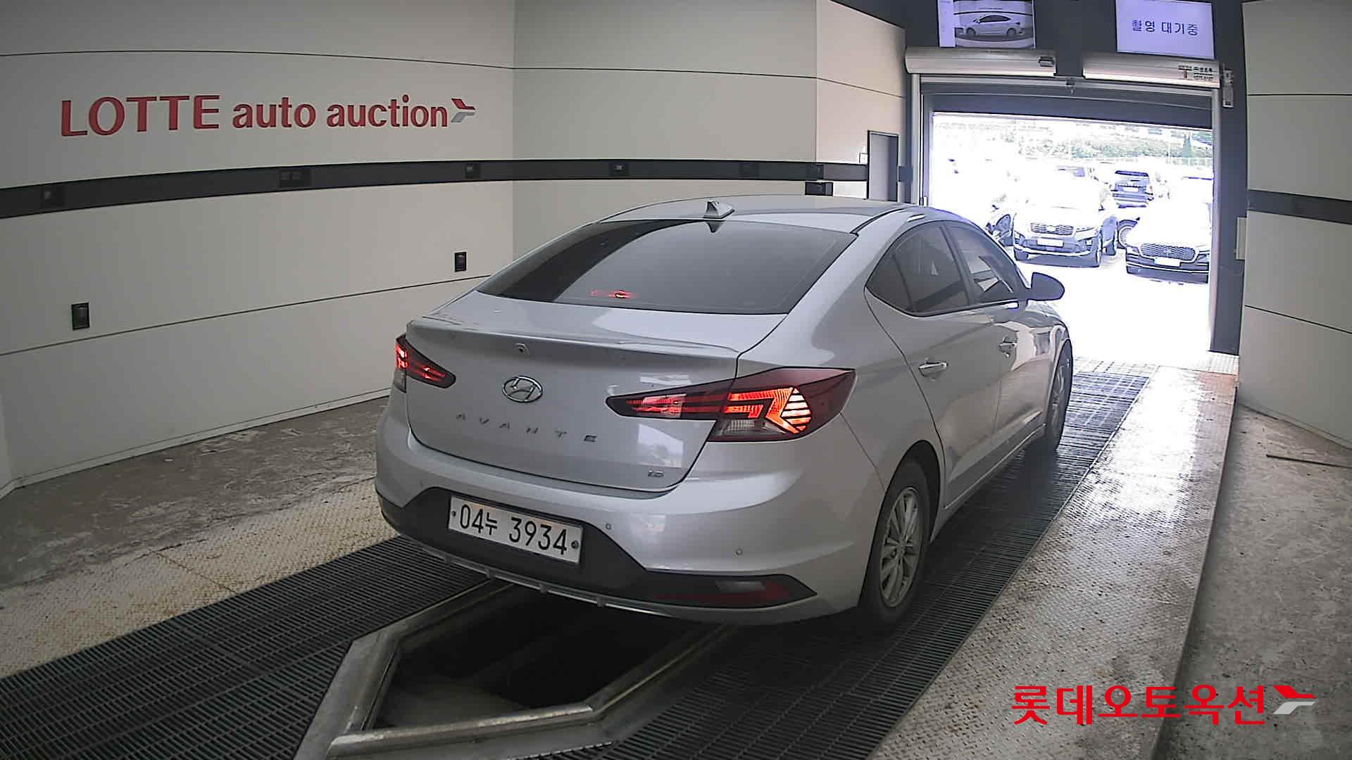 2019 - hyundai avante