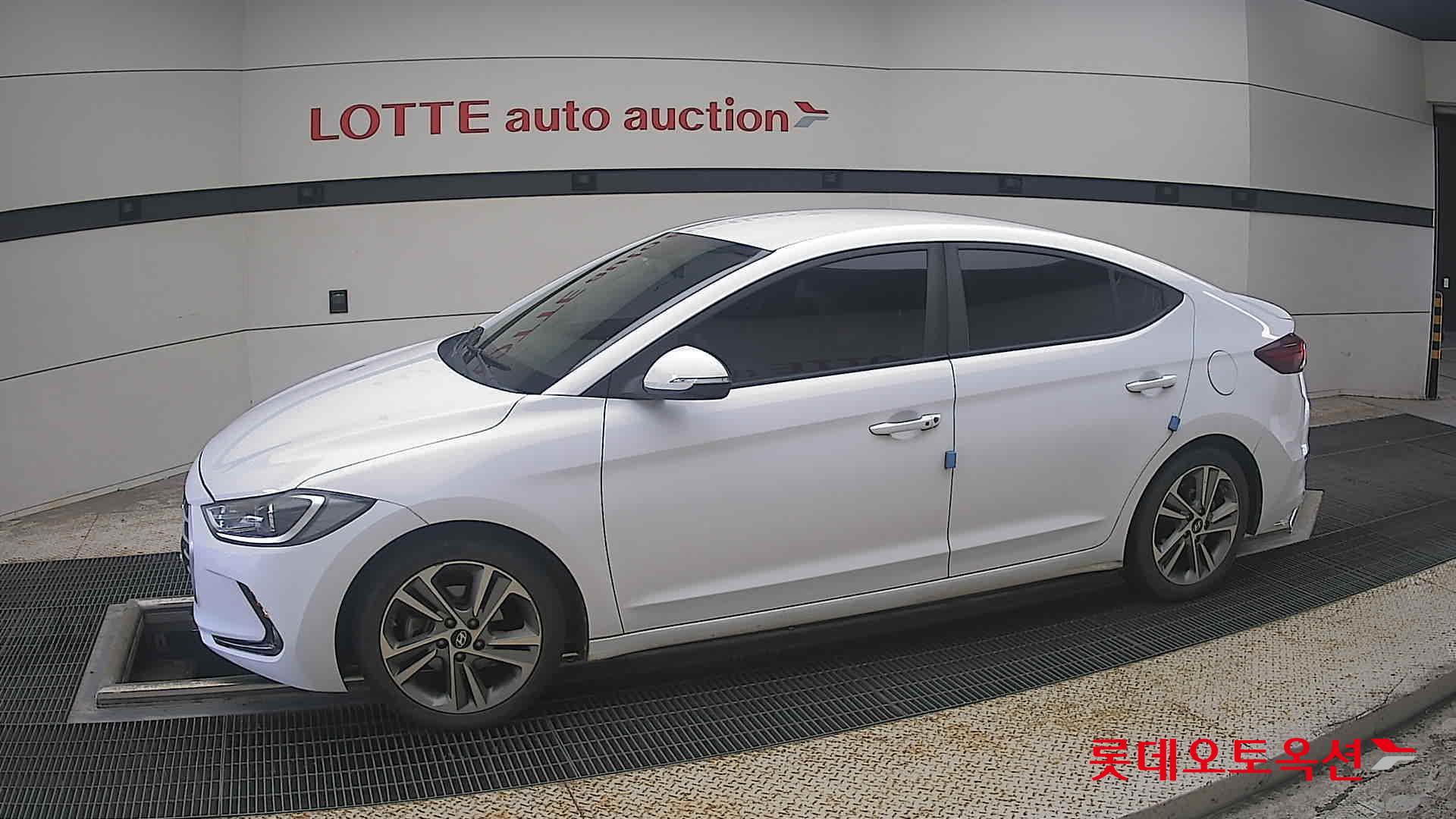 2018 - hyundai avante