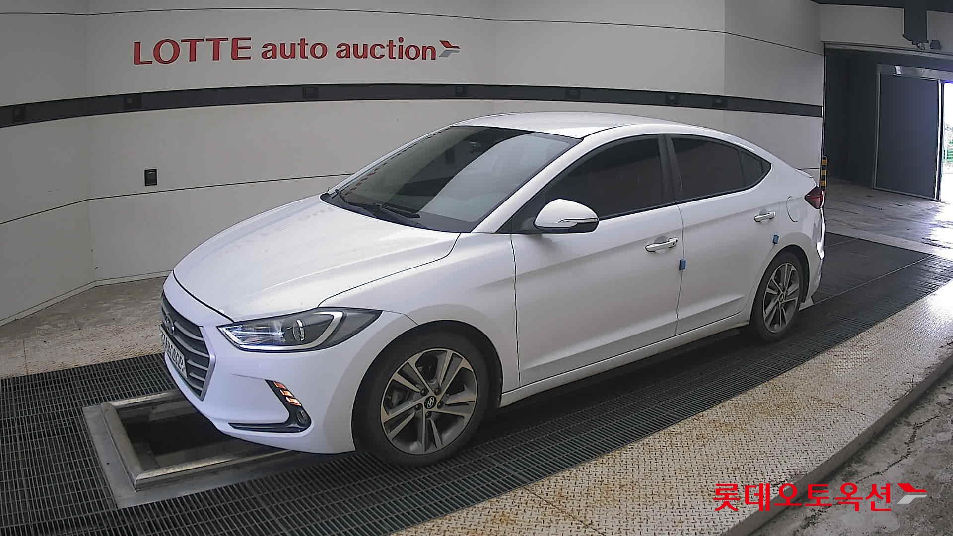 2018 - hyundai avante