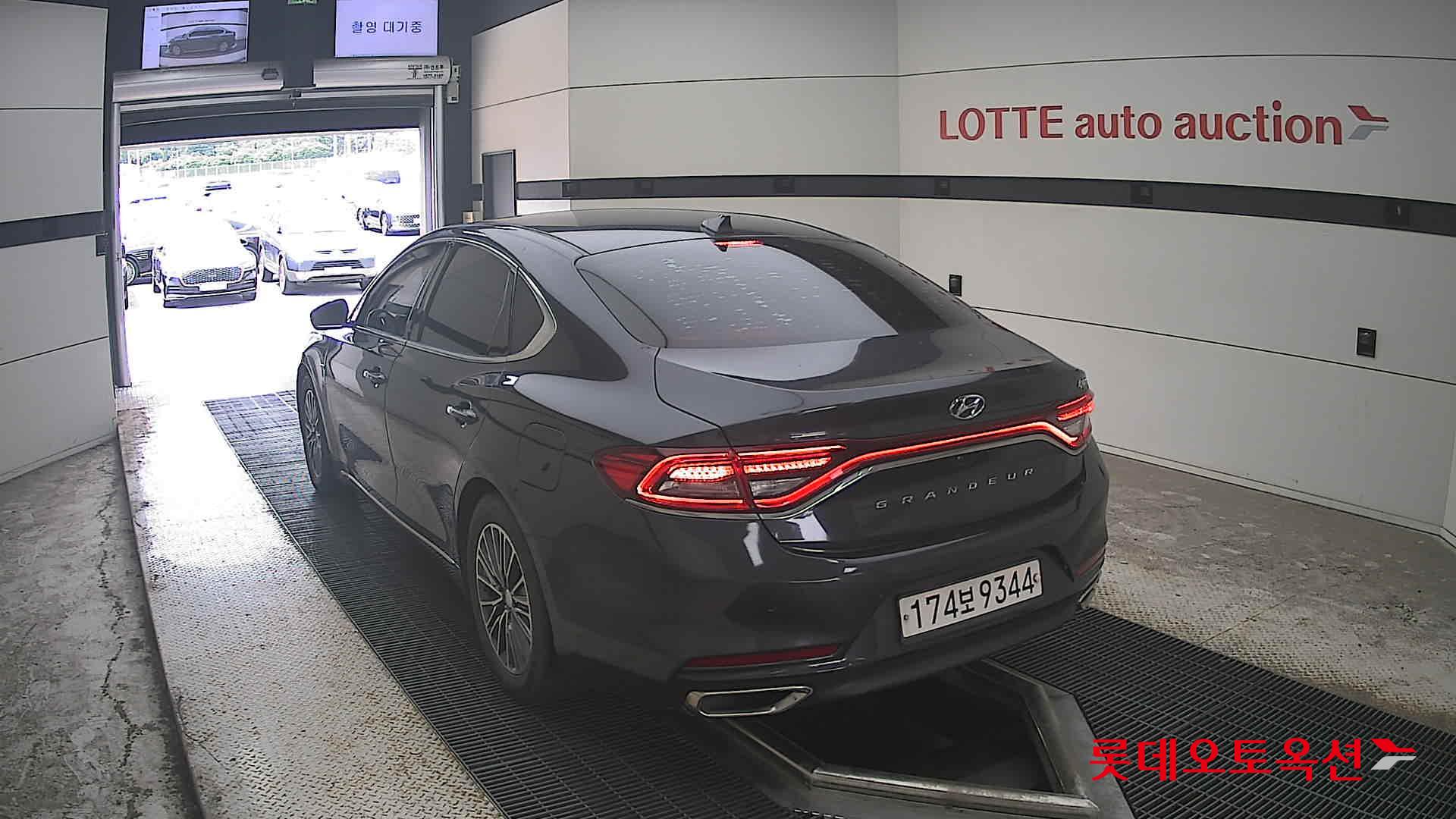 2018 - hyundai grandeur