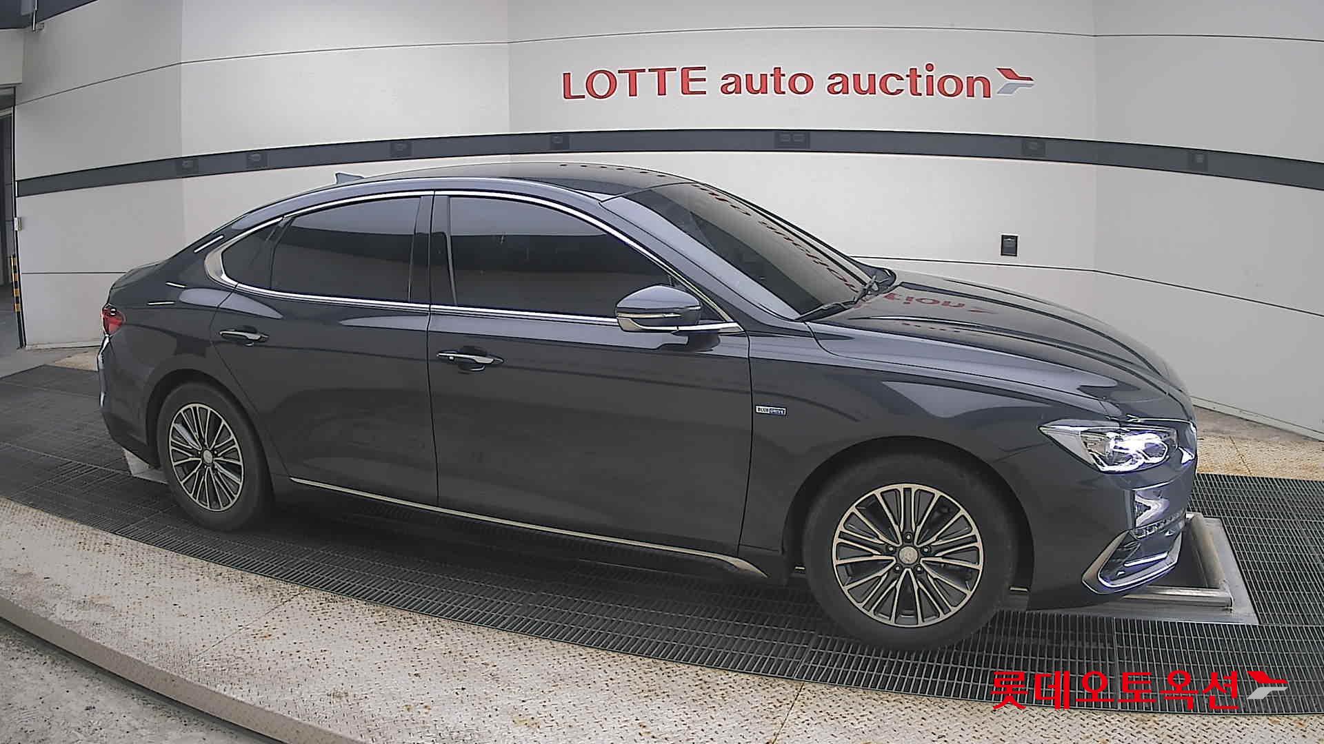 2018 - hyundai grandeur