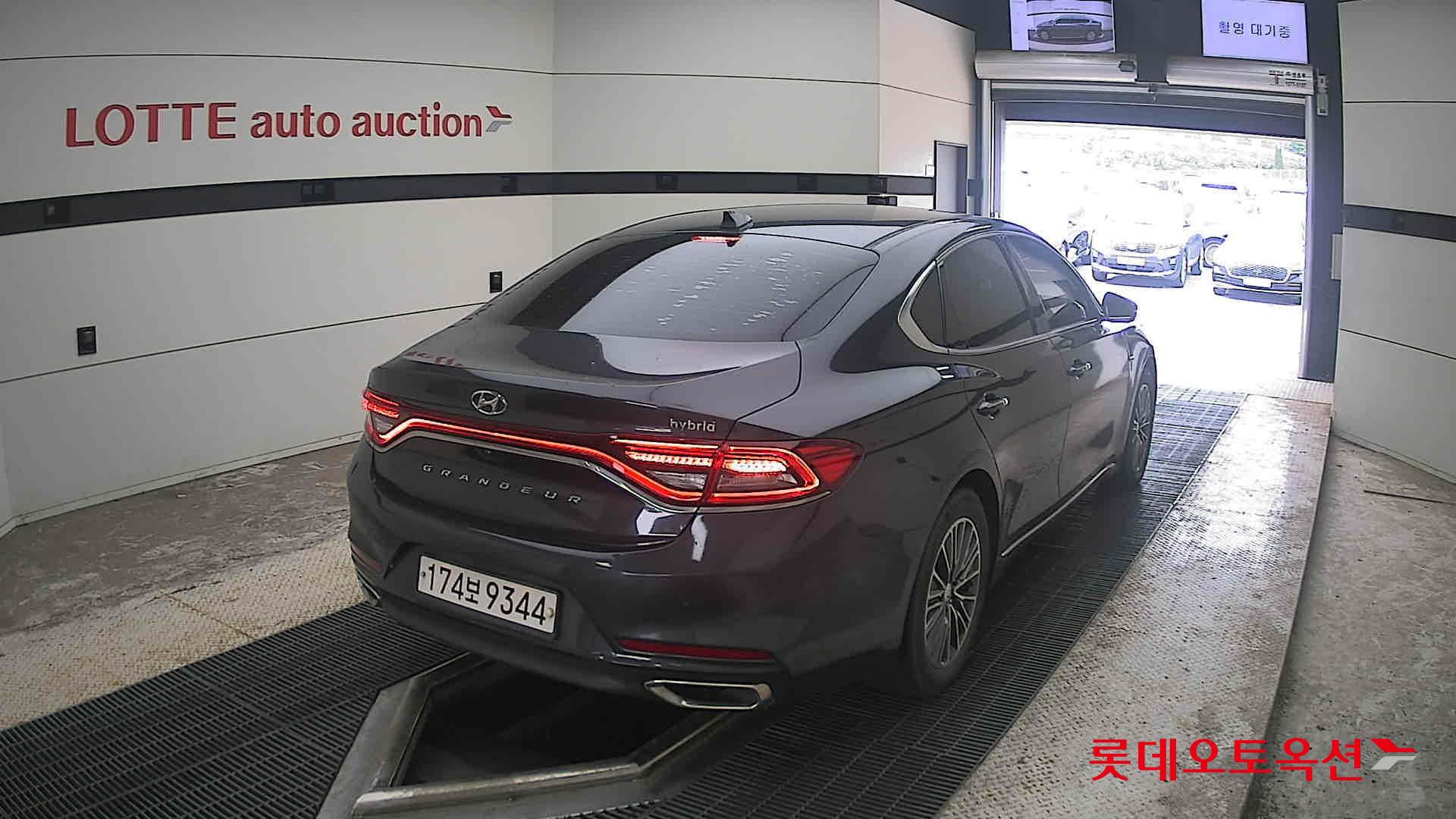 2018 - hyundai grandeur