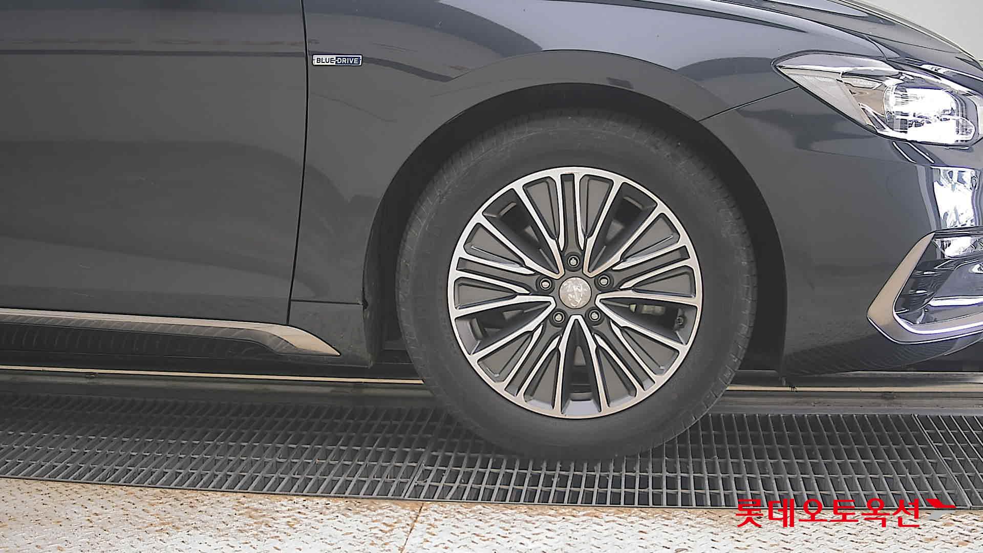 2018 - hyundai grandeur