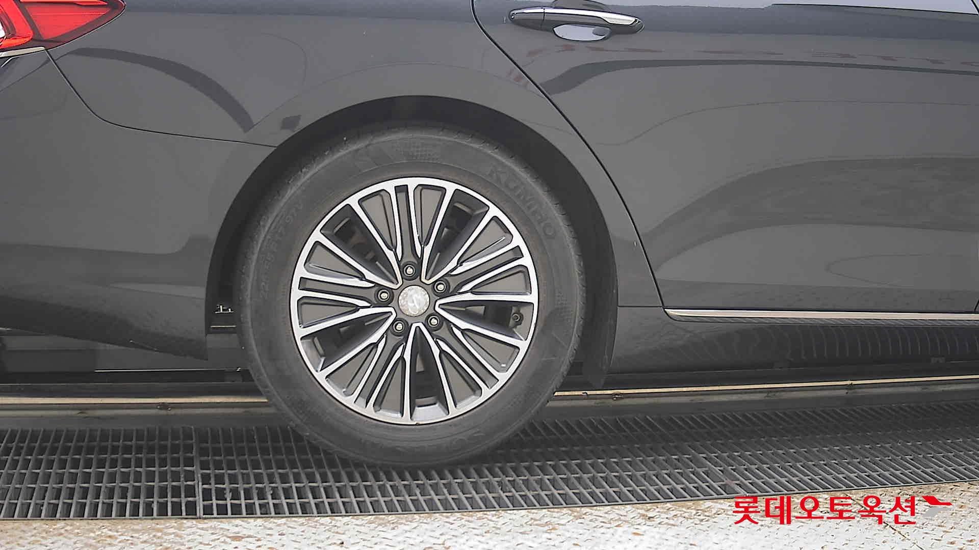 2018 - hyundai grandeur