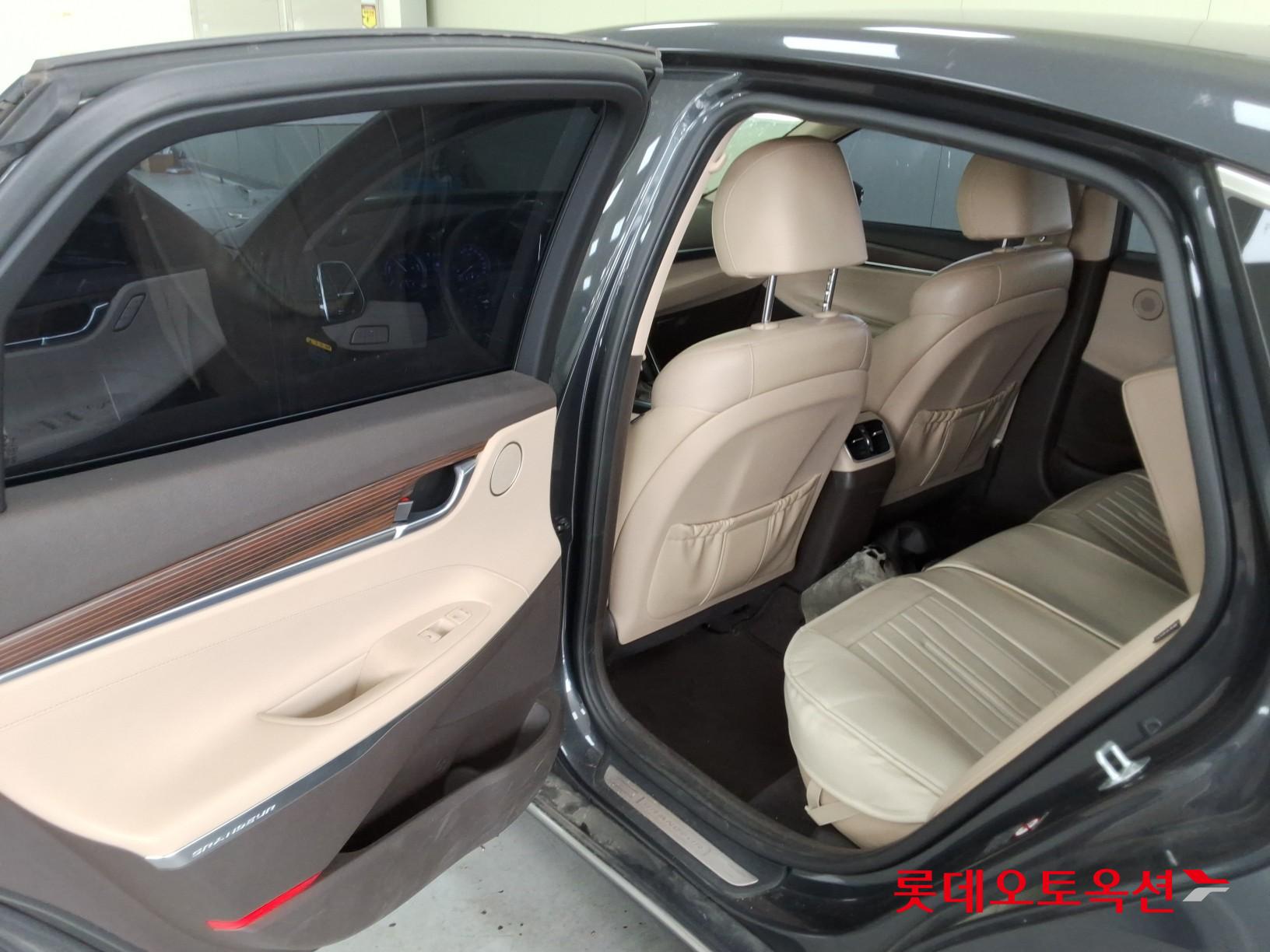 2018 - hyundai grandeur