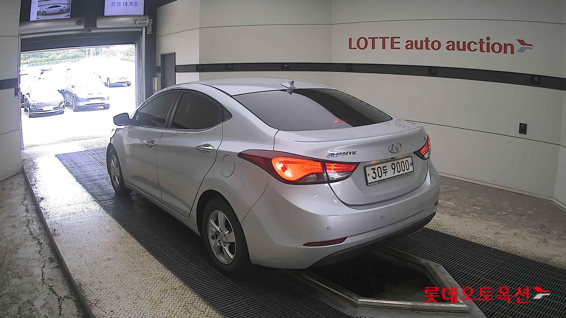 هيونداي أفانتي 2015 SMART