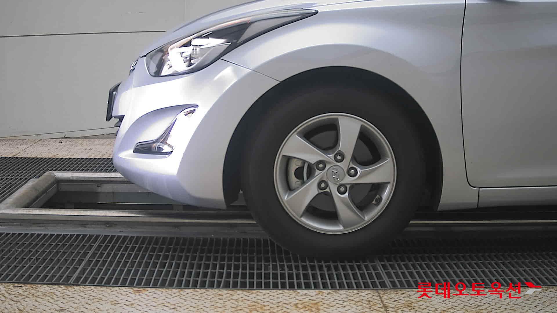 هيونداي أفانتي 2015 SMART