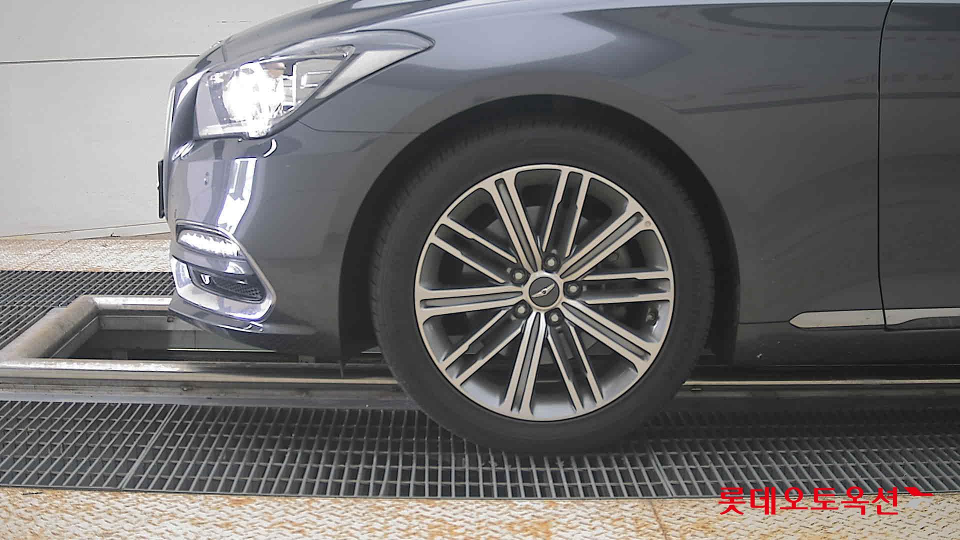 2018 - genesis g80