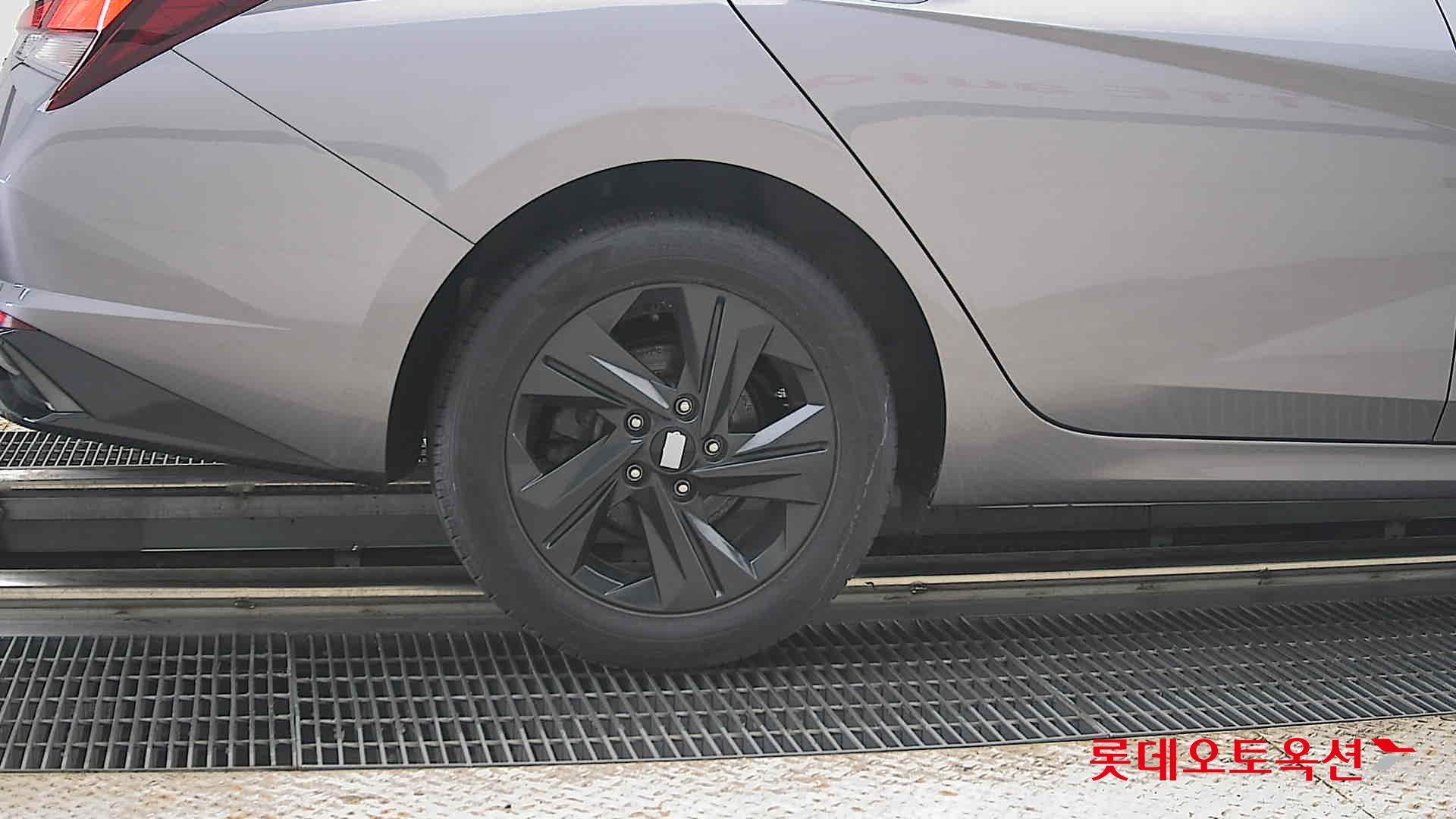 2023 - hyundai avante