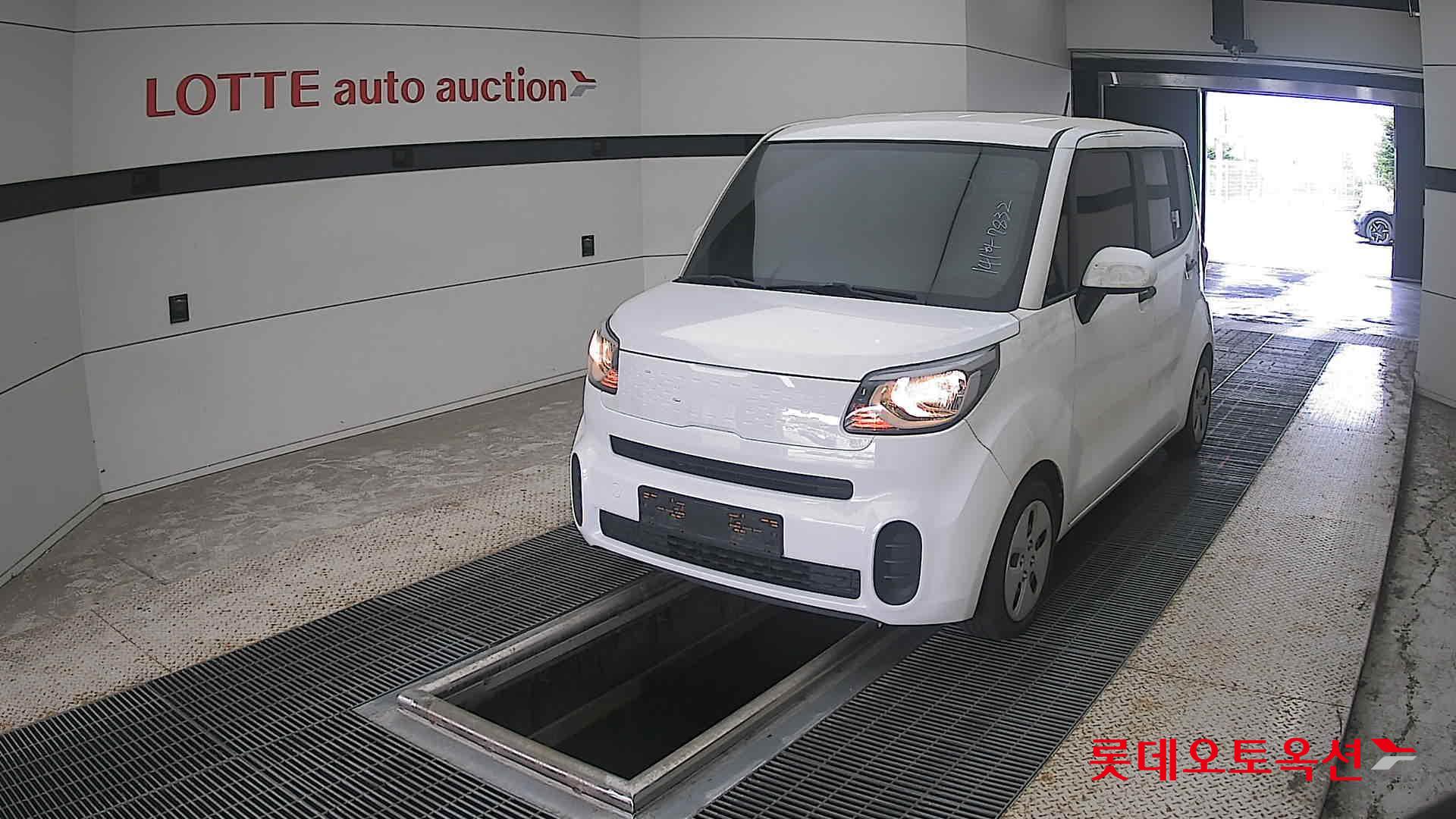 2022 - kia ray