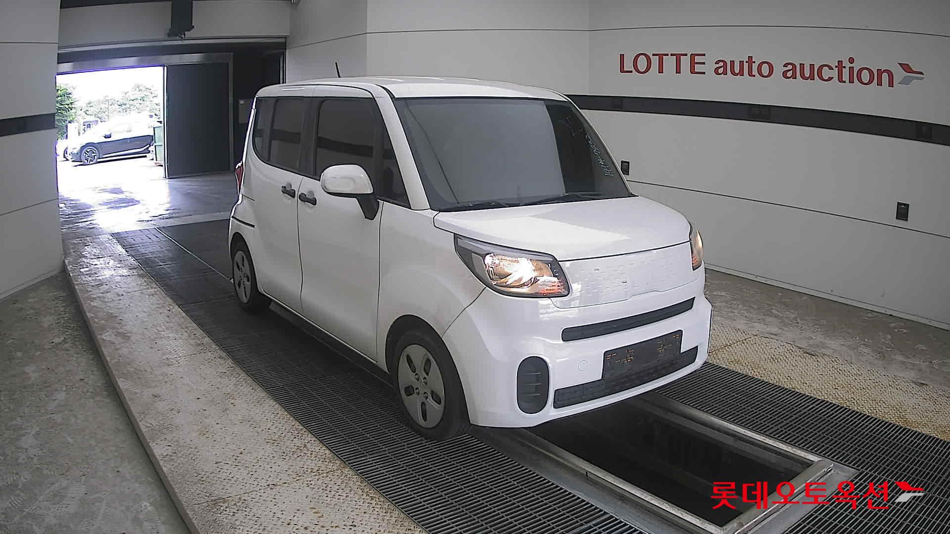 2022 - kia ray