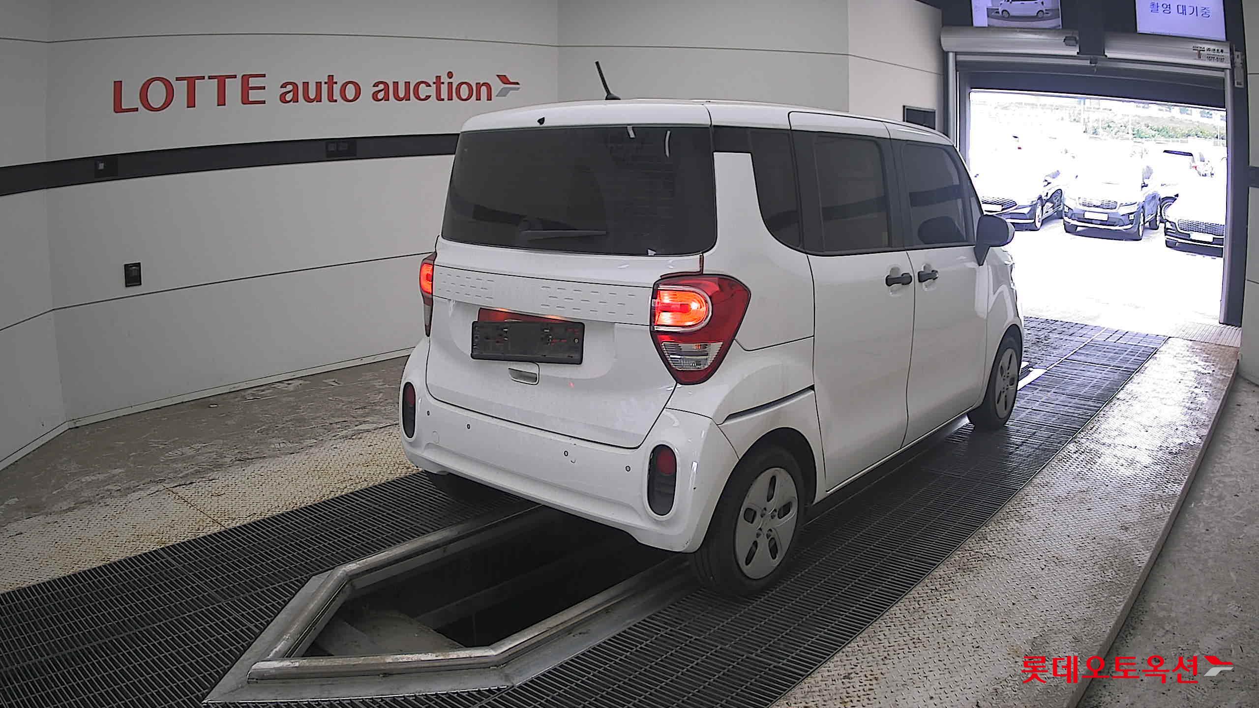 2022 - kia ray