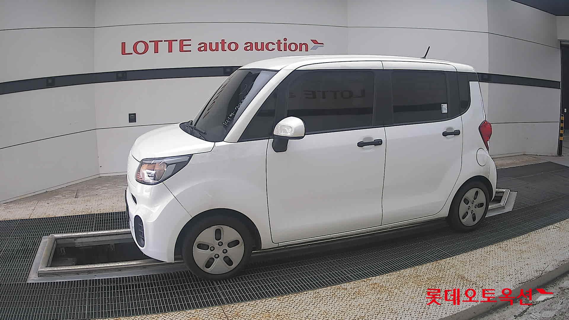 2022 - kia ray