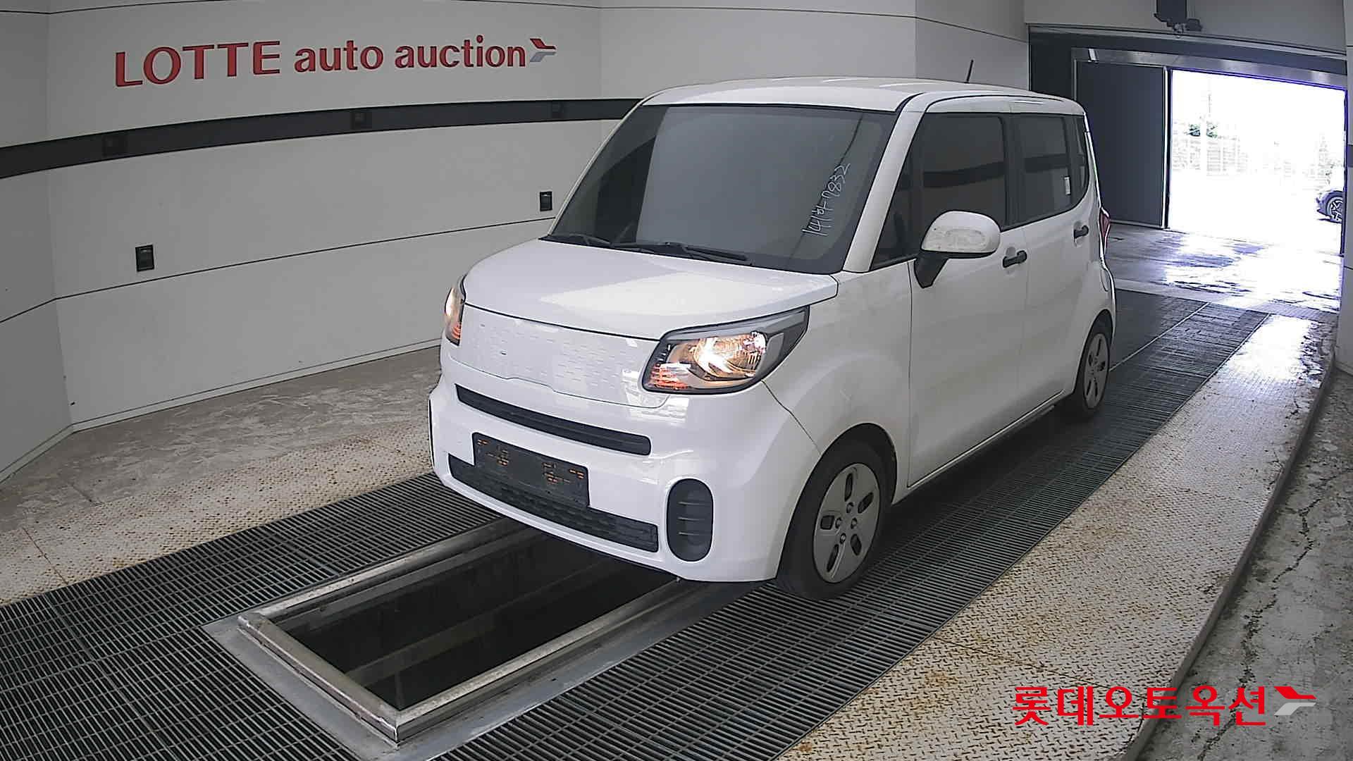 2022 - kia ray