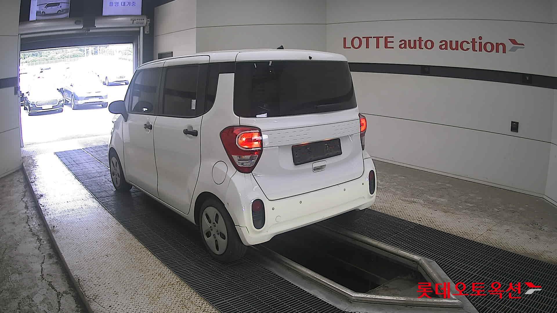 2022 - kia ray
