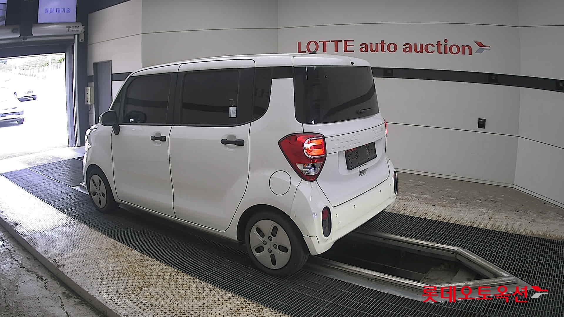 2022 - kia ray