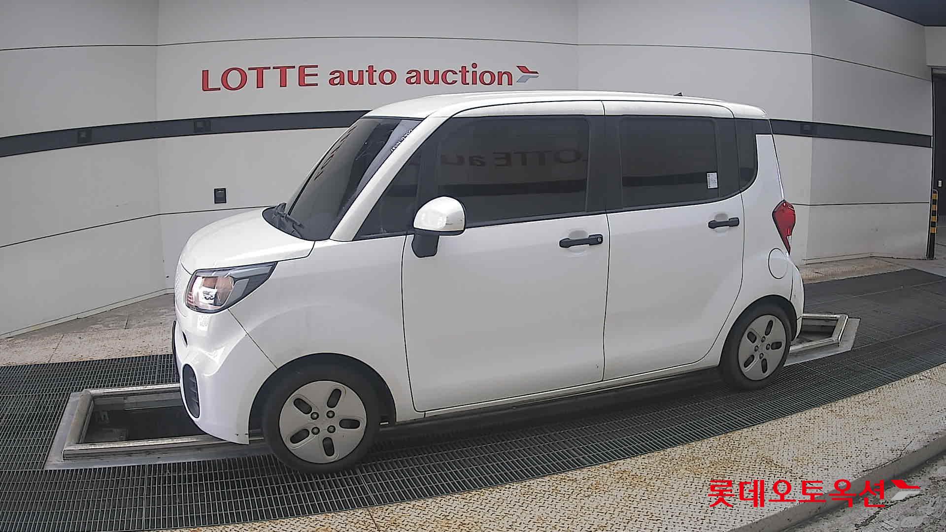 2022 - kia ray